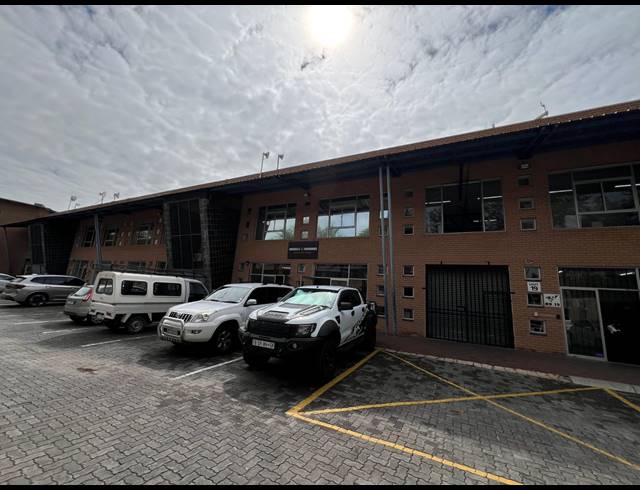 529M² WAREHOUSE TO LET IN STRIJDOMPARK